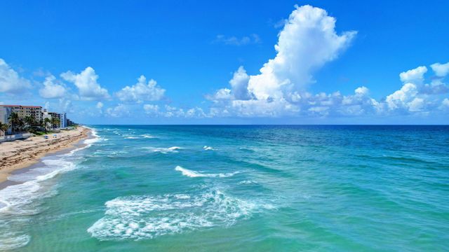 3546 S Ocean Boulevard 503, South Palm Beach, FL 33480