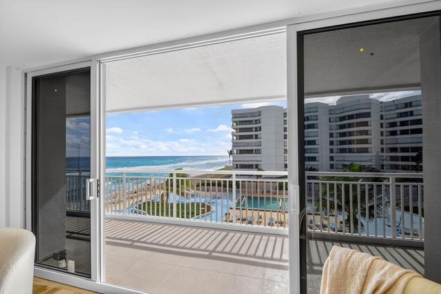 3546 S Ocean Boulevard 503, South Palm Beach, FL 33480