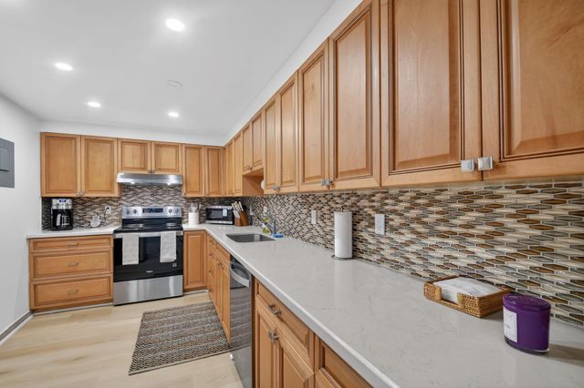 3546 S Ocean Boulevard 503, South Palm Beach, FL 33480