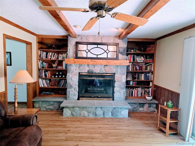 3581 N Burkhart Road, Howell, MI 48855