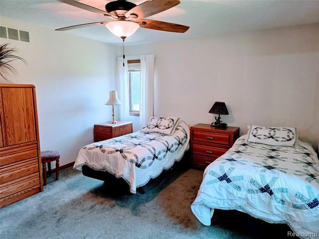 3581 N Burkhart Road, Howell, MI 48855