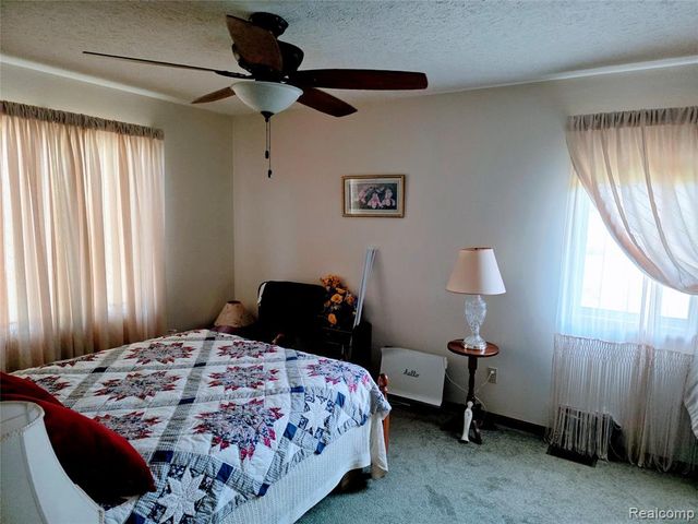 3581 N Burkhart Road, Howell, MI 48855