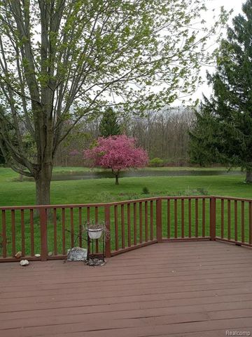 3581 N Burkhart Road, Howell, MI 48855