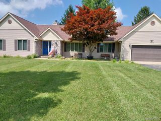3581 N Burkhart Road, Howell, MI 48855