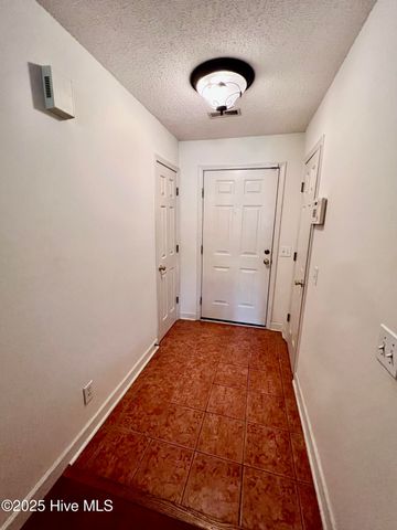 3008 Mulberry Lane E, Greenville, NC 27858