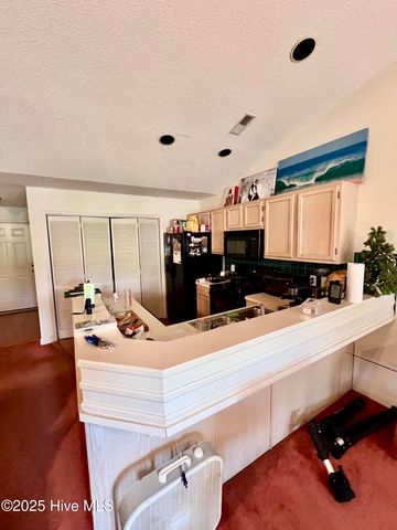 3008 Mulberry Lane E, Greenville, NC 27858