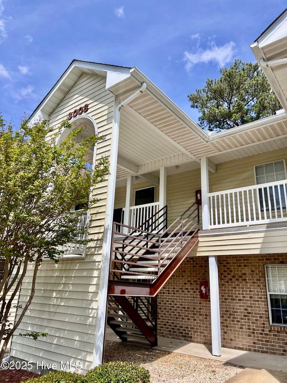 3008 Mulberry Lane E, Greenville, NC 27858