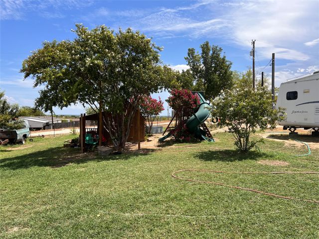 200 Enchanted Lakes Circle, Azle, TX 76020