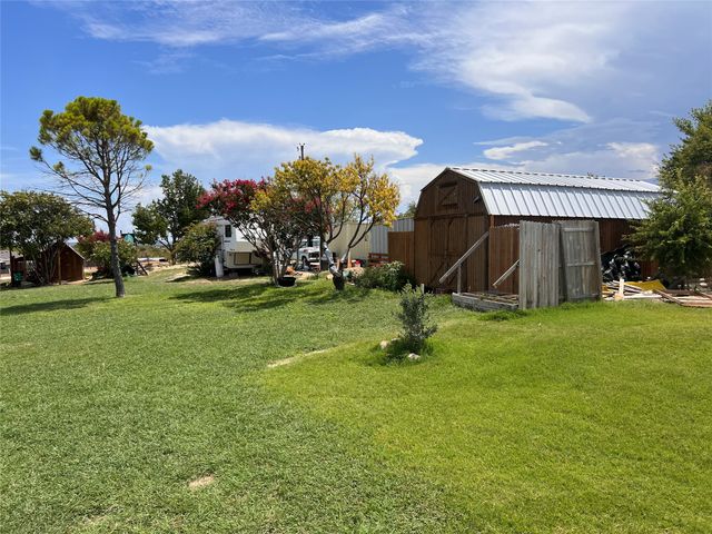 200 Enchanted Lakes Circle, Azle, TX 76020