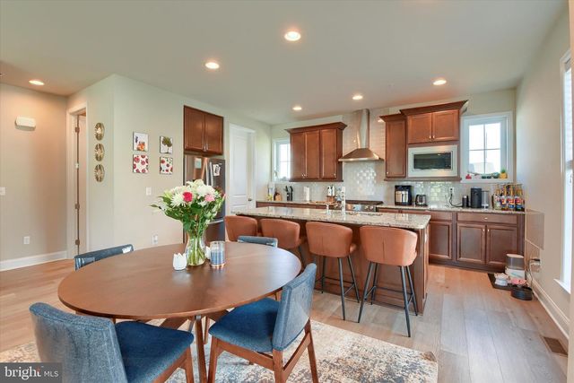 3100 EGRETON RD, Mechanicsburg, PA 17055