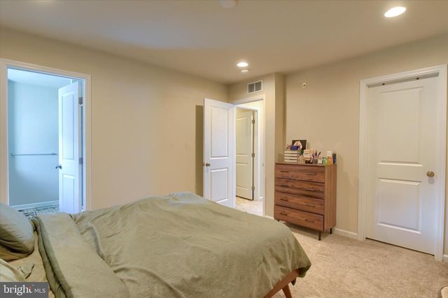 3100 EGRETON RD, Mechanicsburg, PA 17055