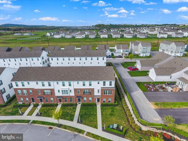 3100 EGRETON RD, Mechanicsburg, PA 17055