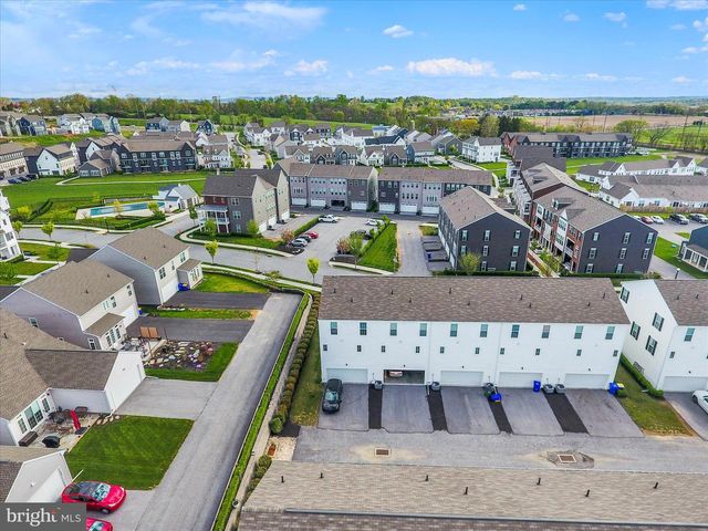 3100 EGRETON RD, Mechanicsburg, PA 17055
