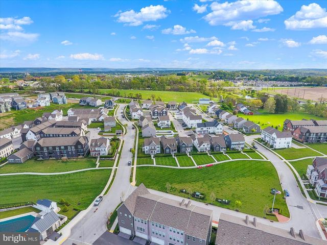 3100 EGRETON RD, Mechanicsburg, PA 17055