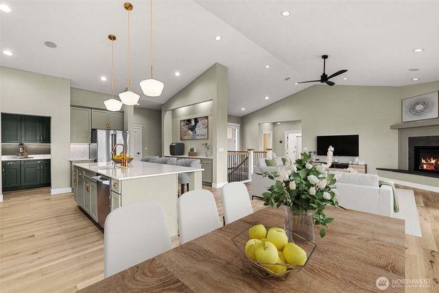 327 23rd Street NE, East Wenatchee, WA 98802