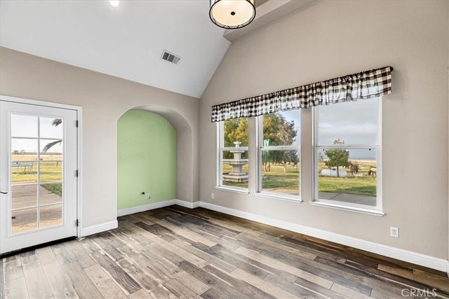 22090 Arburua Road, Los Banos, CA 93635