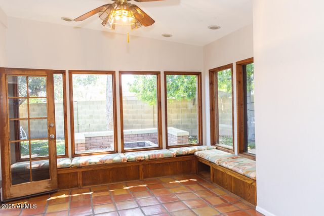 2601 N 68TH Place, Scottsdale, AZ 85257