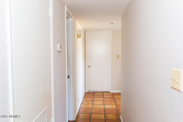 2601 N 68TH Place, Scottsdale, AZ 85257