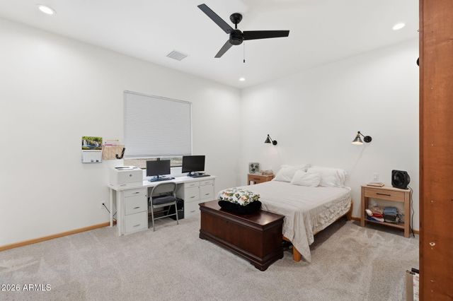 43131 N 20TH Street, New River, AZ 85087
