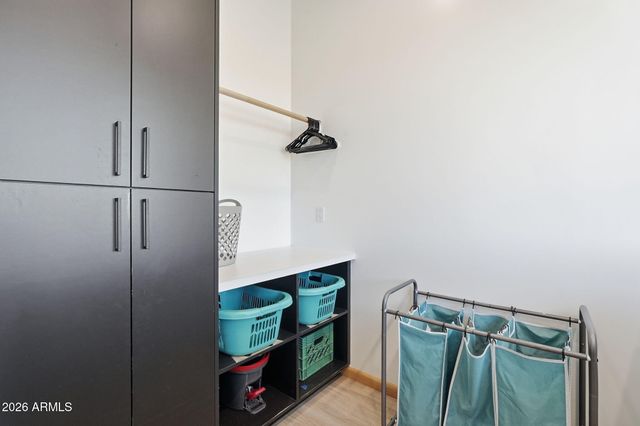 43131 N 20TH Street, New River, AZ 85087