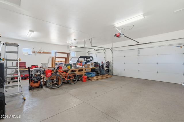 43131 N 20TH Street, New River, AZ 85087