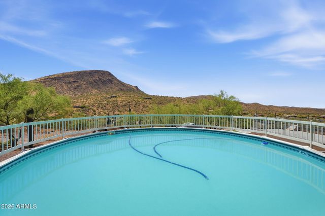 43131 N 20TH Street, New River, AZ 85087
