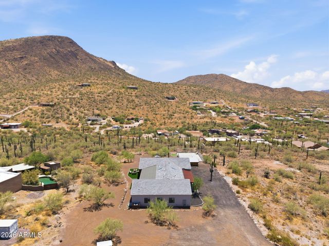 43131 N 20TH Street, New River, AZ 85087