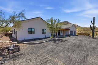 43131 N 20TH Street, New River, AZ 85087