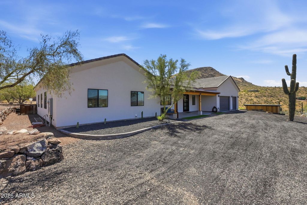 43131 N 20TH Street, New River, AZ 85087 — photo 2