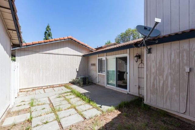 1053 Border Avenue, Corona, CA 92882