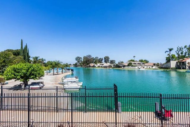 1053 Border Avenue, Corona, CA 92882