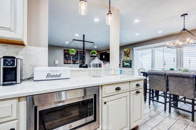 1053 Border Avenue, Corona, CA 92882