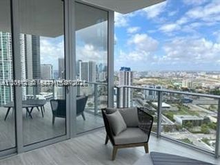 851 NE 1st Ave 2806, Miami, FL 33132