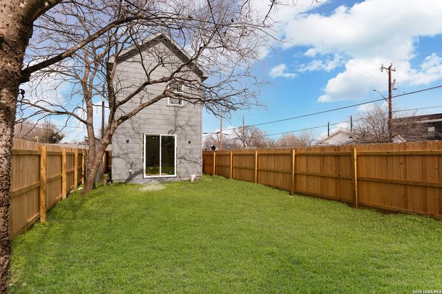 205 Toledo, San Antonio, TX 78203