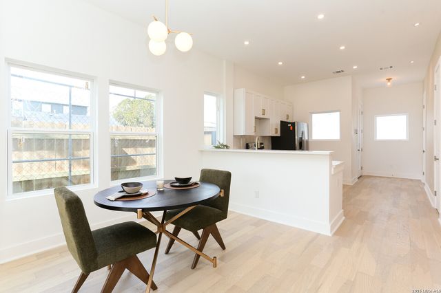 205 Toledo, San Antonio, TX 78203