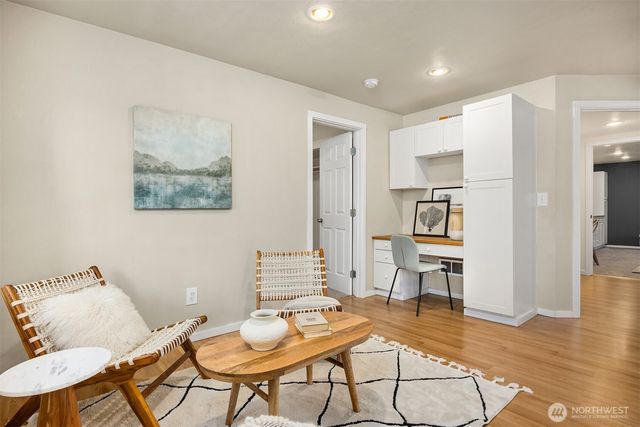 1585 NE Park View Drive, Bainbridge Island, WA 98110