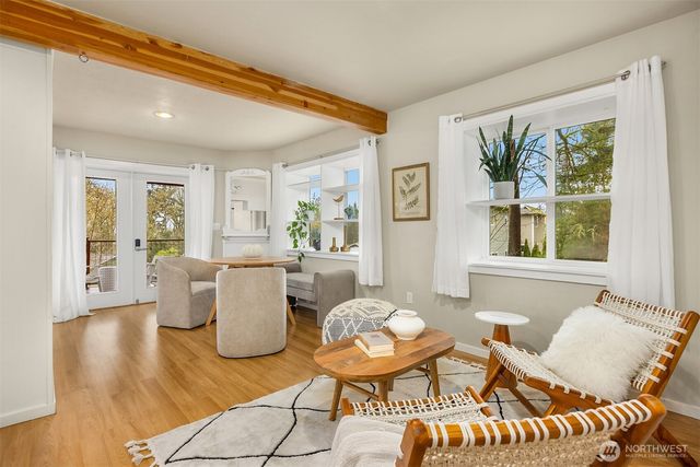 1585 NE Park View Drive, Bainbridge Island, WA 98110