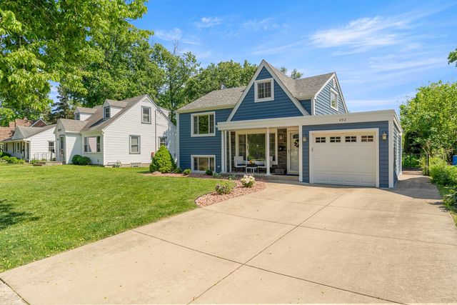 492 W Avery Street, Elmhurst, IL 60126
