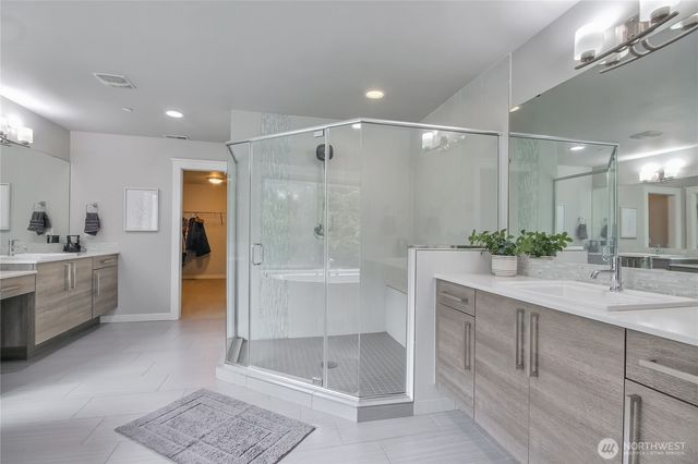 4425 S 352nd Lane, Auburn, WA 98001