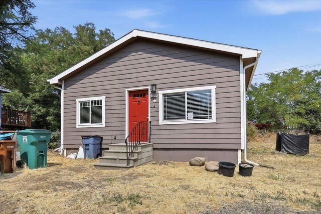 2929 E Jackson Ave, Spokane, WA 99207