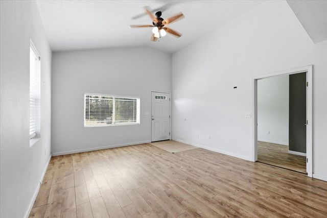 2929 E Jackson Ave, Spokane, WA 99207