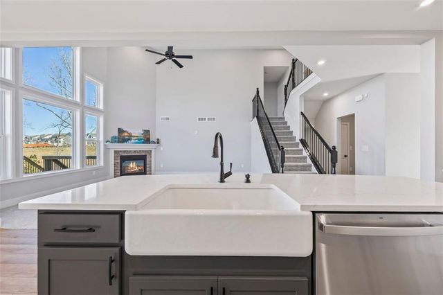 72 Clear Lake Parkway, Hoschton, GA 30548