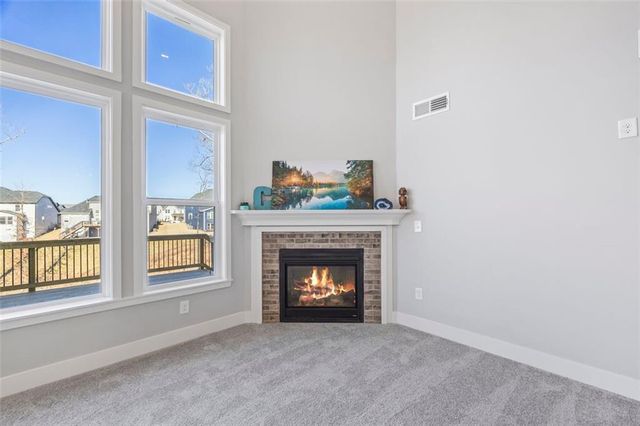 72 Clear Lake Parkway, Hoschton, GA 30548