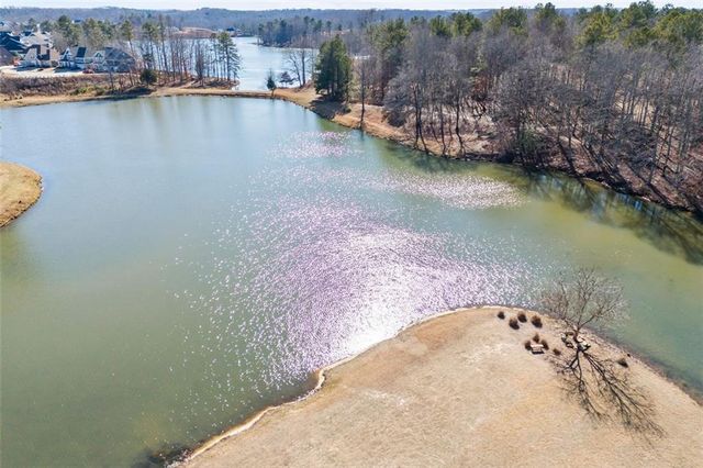 72 Clear Lake Parkway, Hoschton, GA 30548