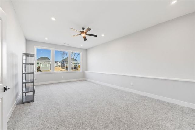 72 Clear Lake Parkway, Hoschton, GA 30548