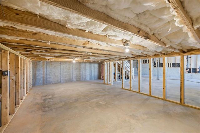 72 Clear Lake Parkway, Hoschton, GA 30548