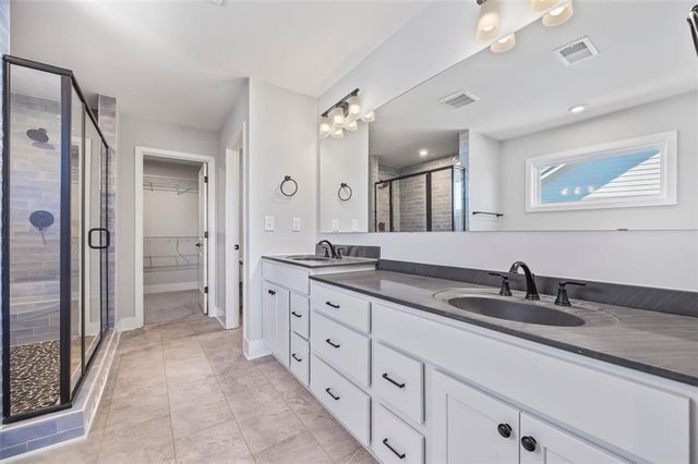72 Clear Lake Parkway, Hoschton, GA 30548