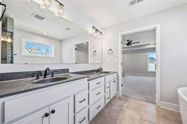 72 Clear Lake Parkway, Hoschton, GA 30548