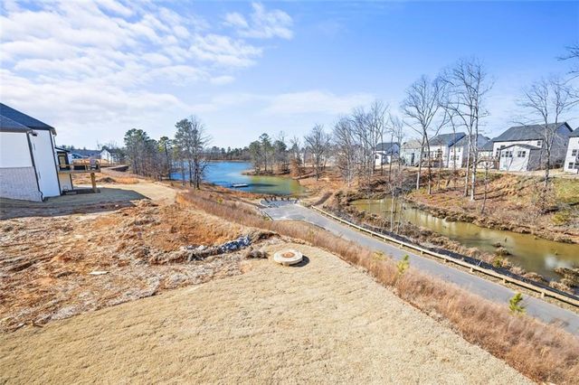 72 Clear Lake Parkway, Hoschton, GA 30548
