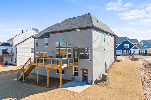 72 Clear Lake Parkway, Hoschton, GA 30548